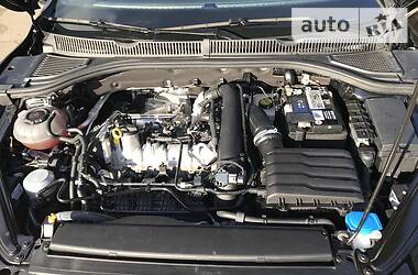 Седан Volkswagen Jetta 2018 в 