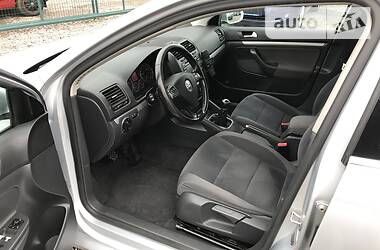 Седан Volkswagen Jetta 2006 в Староконстантинове