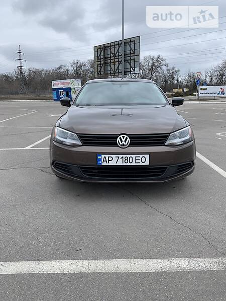 Седан Volkswagen Jetta 2014 в Запоріжжі
