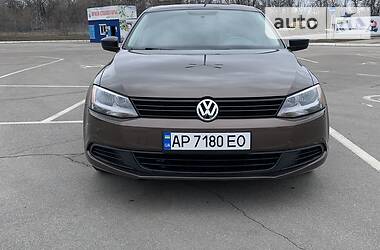 Седан Volkswagen Jetta 2014 в 