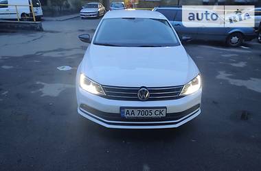 Седан Volkswagen Jetta 2016 в 
