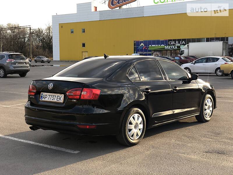 Седан Volkswagen Jetta 2015 в Запоріжжі
