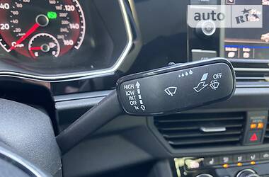 Седан Volkswagen Jetta 2018 в 