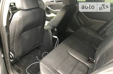 Седан Volkswagen Jetta 2011 в 