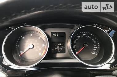 Седан Volkswagen Jetta 2015 в 