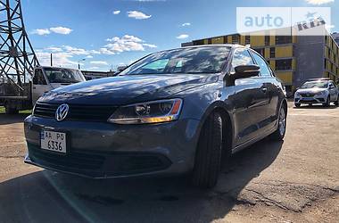 Седан Volkswagen Jetta 2013 в 