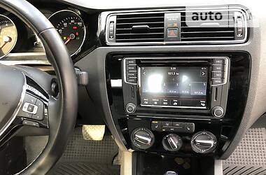 Седан Volkswagen Jetta 2016 в 