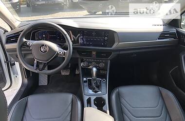 Седан Volkswagen Jetta 2019 в 