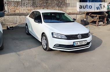 Седан Volkswagen Jetta 2016 в 