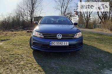 Седан Volkswagen Jetta 2015 в 