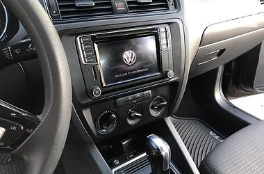 Седан Volkswagen Jetta 2015 в 
