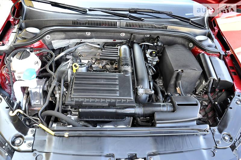 Седан Volkswagen Jetta 2017 в Львові