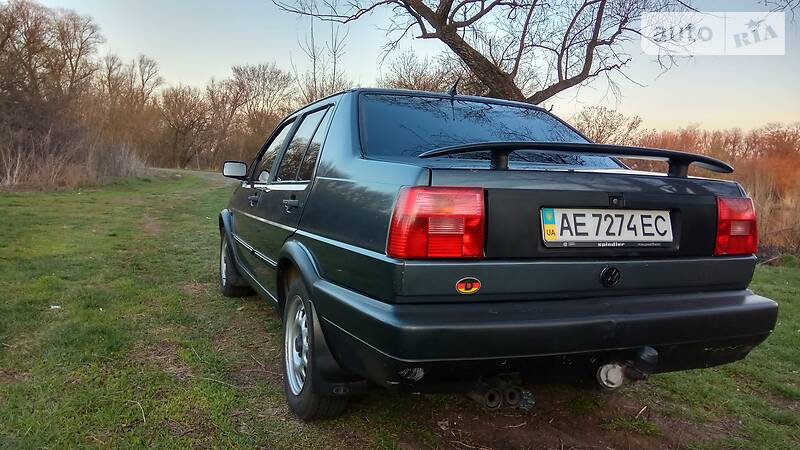 Хетчбек Volkswagen Jetta 1990 в П'ятихатках