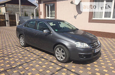 Седан Volkswagen Jetta 2007 в 