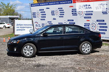 Седан Volkswagen Jetta 2014 в 