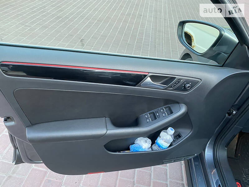 Седан Volkswagen Jetta 2015 в Черкасах фото 33 Седан Volkswagen Jetta 2015 в Черкасах