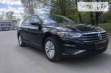 Седан Volkswagen Jetta 2019 в Ивано-Франковске