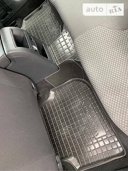 Седан Volkswagen Jetta 2014 в Хмельницькому