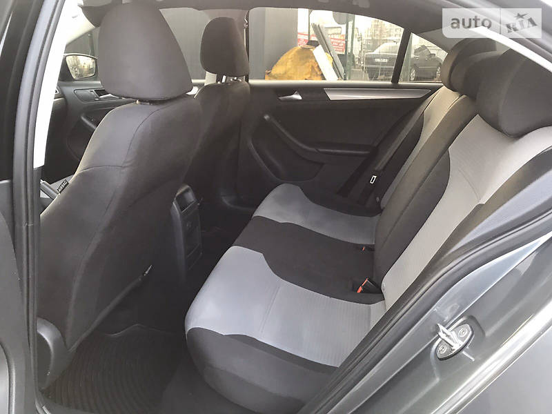 Седан Volkswagen Jetta 2016 в Києві