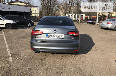 Седан Volkswagen Jetta 2016 в 