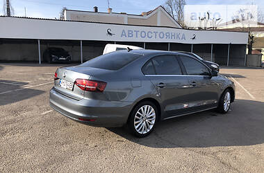 Седан Volkswagen Jetta 2016 в 