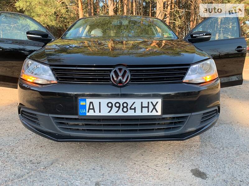 Седан Volkswagen Jetta 2013 в Києві