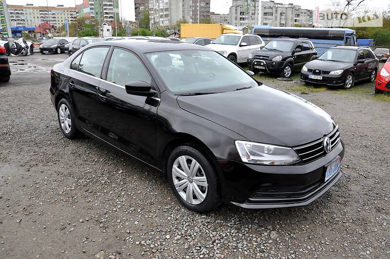 Седан Volkswagen Jetta 2017 в Львові