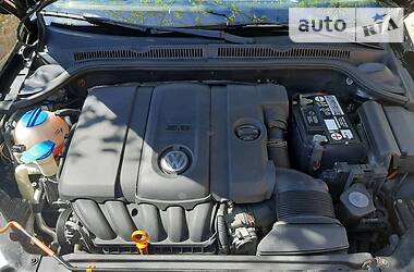 Седан Volkswagen Jetta 2011 в 