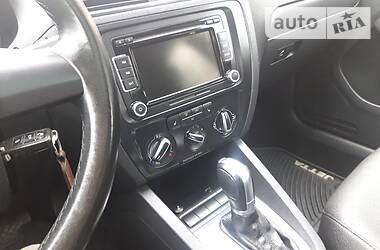 Седан Volkswagen Jetta 2011 в 