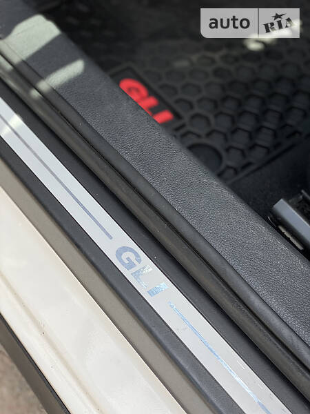 Седан Volkswagen Jetta 2014 в Києві