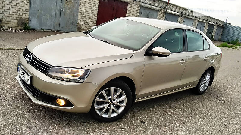 Седан Volkswagen Jetta 2012 в Харкові