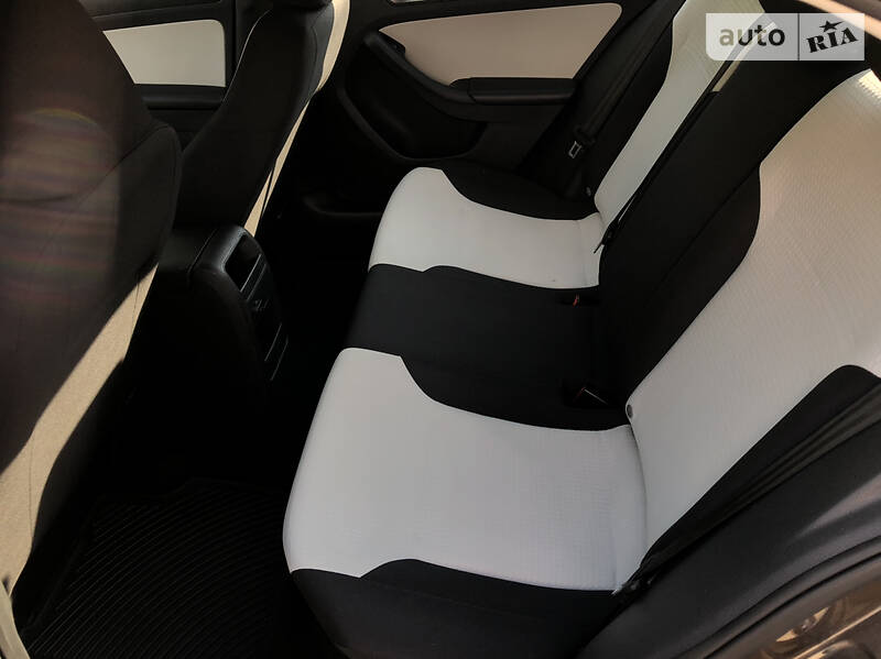 Седан Volkswagen Jetta 2014 в Ірпені