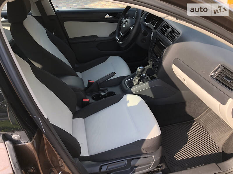 Седан Volkswagen Jetta 2014 в Ірпені