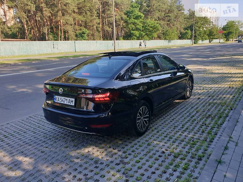 Седан Volkswagen Jetta 2018 в Києві