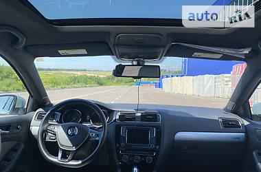 Седан Volkswagen Jetta 2016 в 