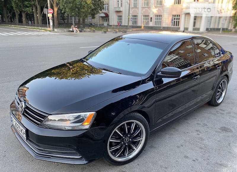Седан Volkswagen Jetta 2016 в Києві
