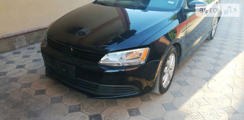 Седан Volkswagen Jetta 2012 в Мариуполе
