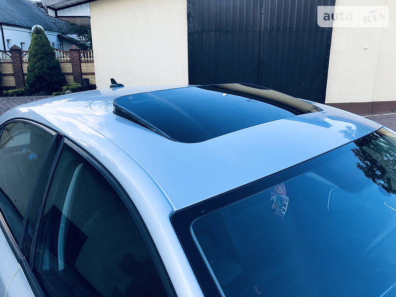 Седан Volkswagen Jetta 2011 в Луцьку