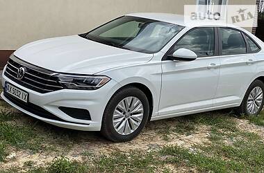 Седан Volkswagen Jetta 2018 в 
