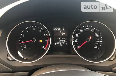 Седан Volkswagen Jetta 2016 в 