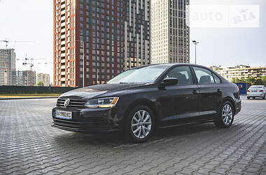 Седан Volkswagen Jetta 2015 в 