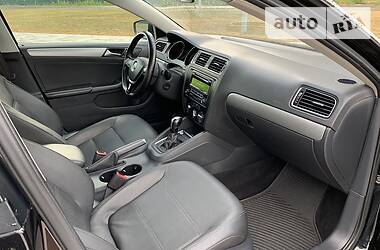 Седан Volkswagen Jetta 2015 в 