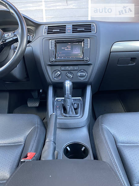 Седан Volkswagen Jetta 2016 в Києві