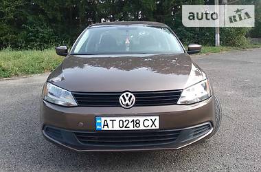 Седан Volkswagen Jetta 2013 в Івано-Франківську