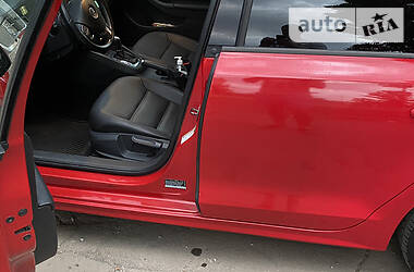Седан Volkswagen Jetta 2011 в 