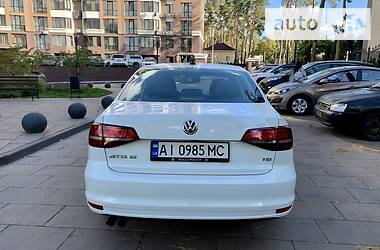 Седан Volkswagen Jetta 2017 в Киеве