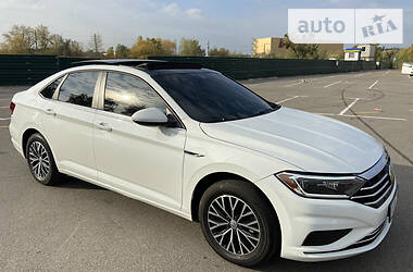 Седан Volkswagen Jetta 2018 в Киеве