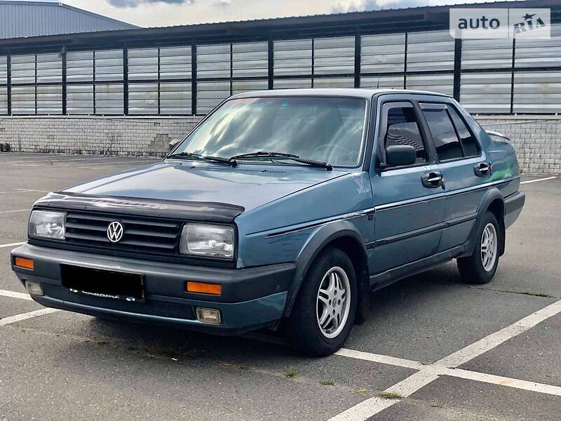 Седан Volkswagen Jetta 1990 в 