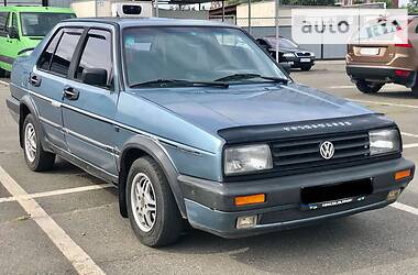 Седан Volkswagen Jetta 1990 в 