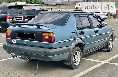Седан Volkswagen Jetta 1990 в 